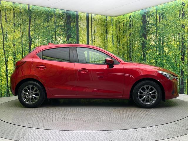 デミオ １３Ｓツーリング　禁煙車　マツダコネクトナビ　スマートシティブレーキサポート　ＬＥＤヘッドライト　バックカメラ　ドライブレコーダー　シートヒーター　オートエアコン　オートライト　ブラインドスポットモニター（42枚目）