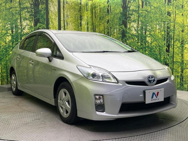 プリウス Ｌ　禁煙車　純正ナビ　スマートキー　電動格納ミラー　オートエアコン　純正１５インチアルミホイール　ステアリングスイッチ　電動格納ミラー　地デジ　ヘッドライトレベライザー（16枚目）
