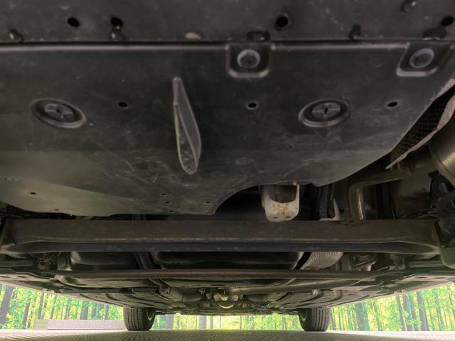 プリウス Ｌ　禁煙車　純正ナビ　スマートキー　電動格納ミラー　オートエアコン　純正１５インチアルミホイール　ステアリングスイッチ　電動格納ミラー　地デジ　ヘッドライトレベライザー（19枚目）