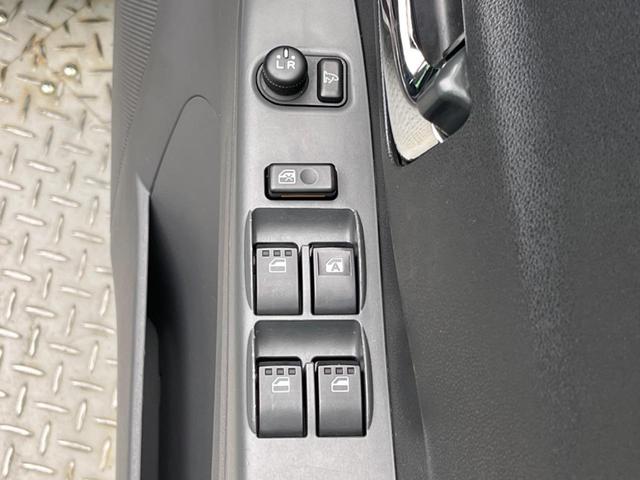 ミラカスタム Ｘ　禁煙車　ドライブレコーダー　スマートキー　ＥＴＣ　純正１４インチアルミ　オートエアコン　ＣＤ　電動格納ミラー　純正１４インチアルミホイール　アームレスト（6枚目）