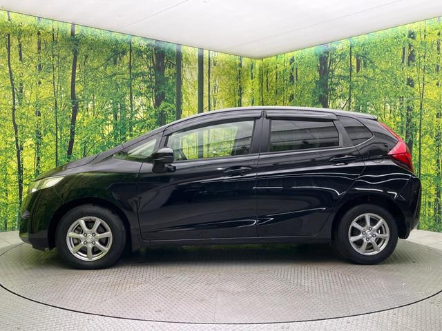 フィット 13G・Fパッケージ ファインエディション 禁煙車 純正ナビ バックカメラ ETC スマートキー オートエアコン アイドリングストップ 電動格納ミラー アームレスト 14インチアルミホイール(25枚目)