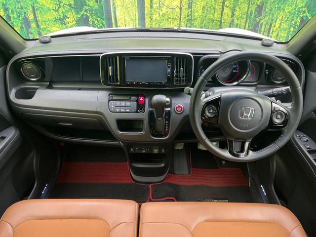 Ｎ－ＯＮＥ プレミアムツアラーＳＳネオクラシックレーサーパッケジ　純正ナビ　バックカメラ　衝突被害軽減装置　禁煙車　ドラレコ　スマートキー　ＨＩＤヘッド　ビルドインＥＴＣ　クルコン　純正１５インチアルミ　オートエアコン　Ｂｌｕｅｔｏｏｔｈ　ＣＤ（2枚目）