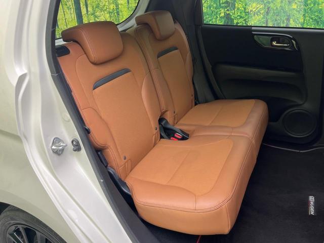 Ｎ－ＯＮＥ プレミアムツアラーＳＳネオクラシックレーサーパッケジ　純正ナビ　バックカメラ　衝突被害軽減装置　禁煙車　ドラレコ　スマートキー　ＨＩＤヘッド　ビルドインＥＴＣ　クルコン　純正１５インチアルミ　オートエアコン　Ｂｌｕｅｔｏｏｔｈ　ＣＤ（9枚目）