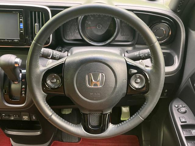 Ｎ－ＯＮＥ プレミアムツアラーＳＳネオクラシックレーサーパッケジ　純正ナビ　バックカメラ　衝突被害軽減装置　禁煙車　ドラレコ　スマートキー　ＨＩＤヘッド　ビルドインＥＴＣ　クルコン　純正１５インチアルミ　オートエアコン　Ｂｌｕｅｔｏｏｔｈ　ＣＤ（11枚目）