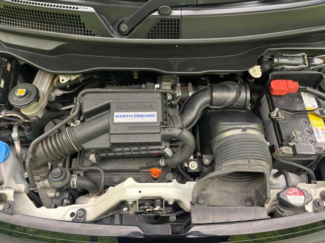 Ｎ－ＯＮＥ プレミアムツアラーＳＳネオクラシックレーサーパッケジ　純正ナビ　バックカメラ　衝突被害軽減装置　禁煙車　ドラレコ　スマートキー　ＨＩＤヘッド　ビルドインＥＴＣ　クルコン　純正１５インチアルミ　オートエアコン　Ｂｌｕｅｔｏｏｔｈ　ＣＤ（18枚目）