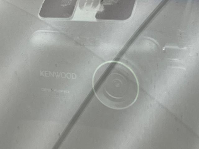 Ｎ－ＯＮＥ プレミアムツアラーＳＳネオクラシックレーサーパッケジ　純正ナビ　バックカメラ　衝突被害軽減装置　禁煙車　ドラレコ　スマートキー　ＨＩＤヘッド　ビルドインＥＴＣ　クルコン　純正１５インチアルミ　オートエアコン　Ｂｌｕｅｔｏｏｔｈ　ＣＤ（40枚目）