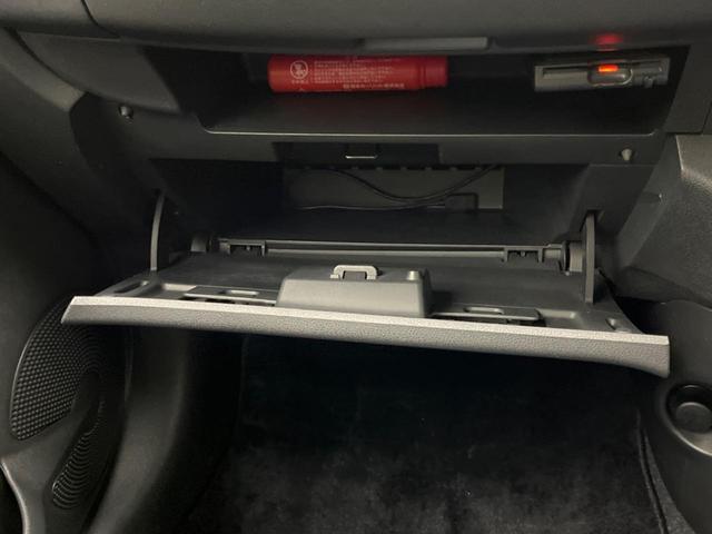 マーチ ニスモ　バックカメラ　禁煙車　ドラレコ　スマートキー　ＥＴＣ　純正１６インチアルミ　オートハイビーム　オートライト　オートエアコン　Ｂｌｕｅｔｏｏｔｈ　ＣＤ　ＤＶＤ再生　フルセグ（48枚目）