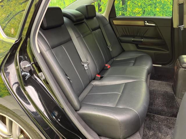 フーガ ３５０ＧＴスポーツパッケージ　メーカー純正ナビ　助手席パワーオットマン　黒革シート　前席シートベンチレーション　運転席ポジションメモリー付きパワーシート　バックカメラ　サイドカメラ　ＥＴＣ　ＨＩＤヘッドライト（9枚目）