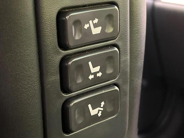 フーガ ３５０ＧＴスポーツパッケージ　メーカー純正ナビ　助手席パワーオットマン　黒革シート　前席シートベンチレーション　運転席ポジションメモリー付きパワーシート　バックカメラ　サイドカメラ　ＥＴＣ　ＨＩＤヘッドライト（32枚目）