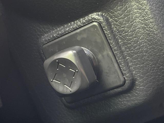 フーガ ３５０ＧＴスポーツパッケージ　メーカー純正ナビ　助手席パワーオットマン　黒革シート　前席シートベンチレーション　運転席ポジションメモリー付きパワーシート　バックカメラ　サイドカメラ　ＥＴＣ　ＨＩＤヘッドライト（45枚目）