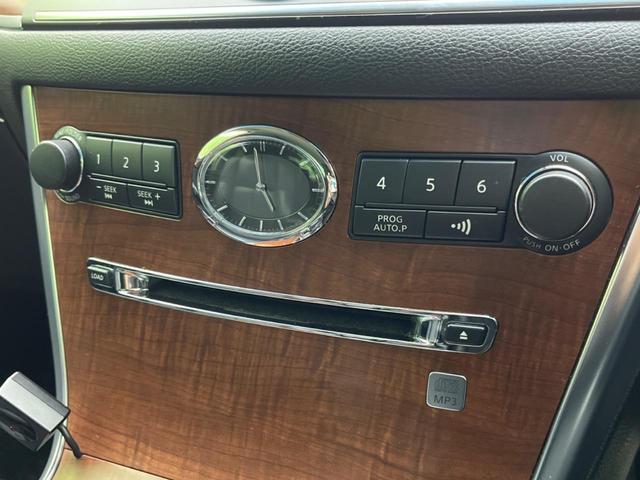 フーガ ３５０ＧＴスポーツパッケージ　メーカー純正ナビ　助手席パワーオットマン　黒革シート　前席シートベンチレーション　運転席ポジションメモリー付きパワーシート　バックカメラ　サイドカメラ　ＥＴＣ　ＨＩＤヘッドライト（48枚目）