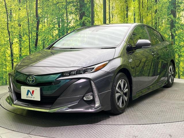 プリウスＰＨＶ Ａレザーパッケージ　モデリスタエアロ　純正１１．６型ナビ　ブラインドスポットモニター　トヨタセーフティセンス　レーダークルーズコントロール　バックカメラ　フルセグ　ＥＴＣ　ドライブレコーダー　前席シートヒーター（3枚目）