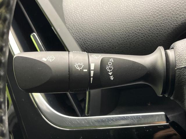 プリウスＰＨＶ Ａレザーパッケージ　モデリスタエアロ　純正１１．６型ナビ　ブラインドスポットモニター　トヨタセーフティセンス　レーダークルーズコントロール　バックカメラ　フルセグ　ＥＴＣ　ドライブレコーダー　前席シートヒーター（47枚目）