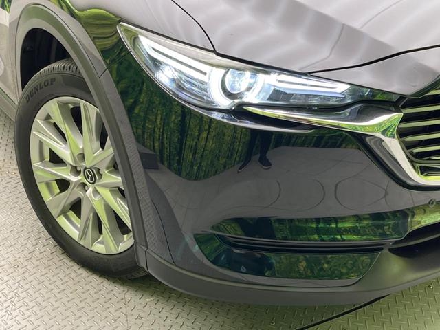 【ＬＥＤヘッドライト】悪天候や夜間走行時も良好な視界を確保し安心して運転できる高輝度ＬＥＤヘッドライトを装備！点灯速度が早く、消費電力も抑えられています。