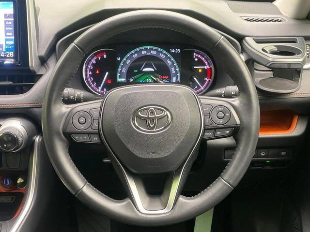 ＲＡＶ４ アドベンチャー　４ＷＤ　パノラマルーフ　Ｋｅｎｗｏｏｄ８型ナビ　セーフティセンス　レーダークルーズコントロール　パワーシート　シートベンチレーション　ＬＥＤヘッドライト　バックカメラ　ＥＴＣ　スマートキー（11枚目）