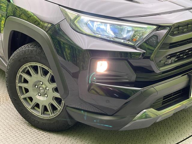ＲＡＶ４ アドベンチャー　４ＷＤ　パノラマルーフ　Ｋｅｎｗｏｏｄ８型ナビ　セーフティセンス　レーダークルーズコントロール　パワーシート　シートベンチレーション　ＬＥＤヘッドライト　バックカメラ　ＥＴＣ　スマートキー（12枚目）
