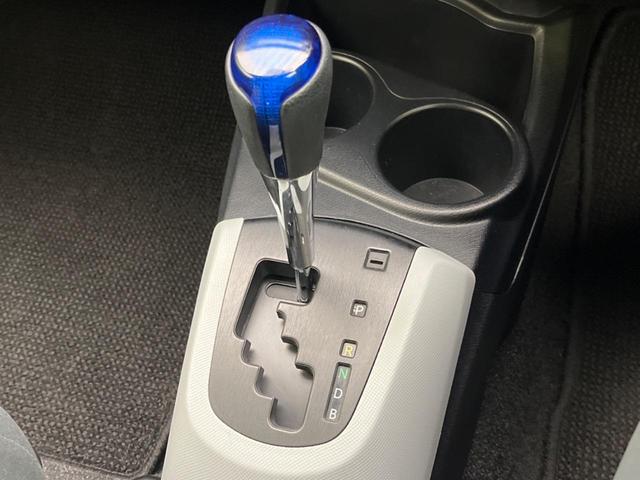 アクア Ｓ　純正ＳＤナビ　スマートキー　オートライト　ＬＥＤヘッドライト　フォグランプ　ＥＴＣ（7枚目）