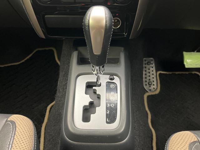 ジムニー ランドベンチャー　４ＷＤ　バックカメラ　禁煙車　ハーフレザーシート　シートヒーター　ドラレコ　ＥＴＣ　車線逸脱警報　オートライト　ＣＤ　ＤＶＤ再生　地デジ（44枚目）