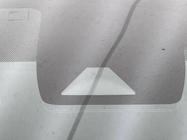 C-HR G 純正8インチナビ 全周囲カメラ 衝突被害軽減装置 レーダークルーズ 禁煙車 ハーフレザーシート ドラレコ コーナーセンサー スマートキー LEDヘッド ビルドインETC(4枚目)