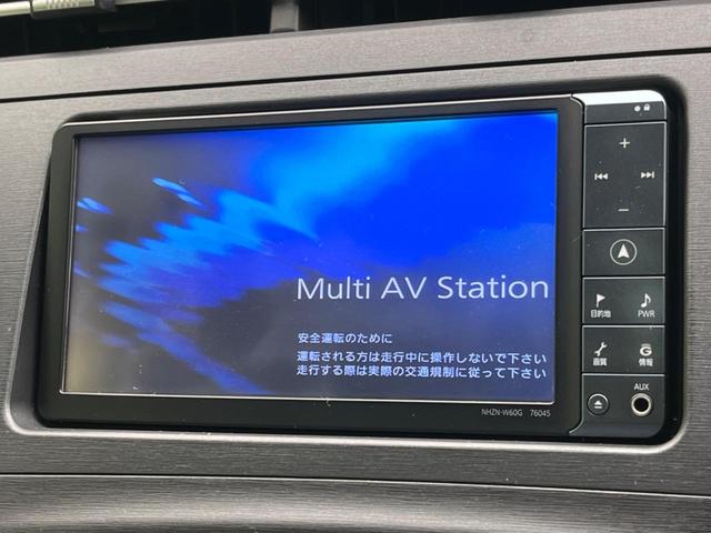 プリウス S LEDエディション 純正SDナビ バックカメラ フルセグ Bluetooth ETC スマートキー LEDヘッドライト 革巻きステアリングホイール オートエアコン(3枚目)