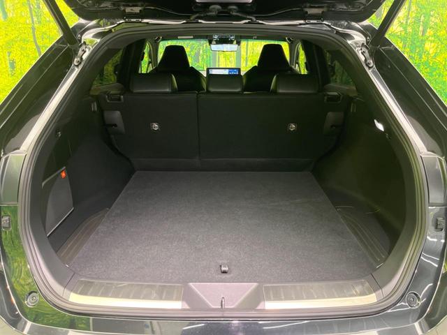 ハリアーハイブリッド Ｚ　レザーパッケージ　純正１２．３型ナビ付ディスプレイオーディオ　全周囲カメラ　ＪＢＬサウンド　セーフティセンス　レーダクルーズ　禁煙車　ハンズフリーパワーバックドア　黒本革シート　シートヒーター　シートエアコン　ドラレコ（32枚目）