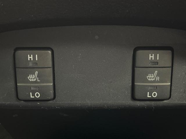 シエンタ ハイブリッドＧ　両側電動ドア　純正ＳＤナビ　バックカメラ　衝突被害軽減システム　禁煙車　電動リアゲート　ハーフレザーシート　前席シートエアコン　コーナーセンサー　スマートキー　ＬＥＤヘッド　ビルトインＥＴＣ（6枚目）