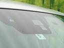 【車種専用装備☆スマートシティブレーキサポート】低速走行中に前方の車両等を認識し、衝突しそうな時は警報とブレーキで衝突回避と被害軽減をアシスト。より安全にドライブをお楽しみいただけます。