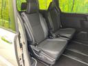 後部座席も気になるようなキズ・汚れやへたり等、大きなダメージはなく、良好な状態です。