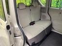 後部座席も気になるようなキズ・汚れやへたり等、大きなダメージはなく、良好な状態です。