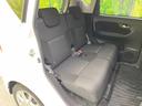 後部座席も気になるようなキズ・汚れやへたり等、大きなダメージはなく、良好な状態です。