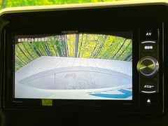 【バックカメラ】駐車時に後方がリアルタイム映像で確認できます。大型商業施設や立体駐車場での駐車時や、夜間のバック時に大活躍！運転スキルに関わらず、今や必須となった装備のひとつです！ 5