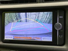 【バックカメラ】駐車時に後方がリアルタイム映像で確認できます。大型商業施設や立体駐車場での駐車時や、夜間のバック時に大活躍！運転スキルに関わらず、今や必須となった装備のひとつです！ 4