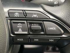 �ڥ졼�������롼������ȥ�����۹�®ƻϩ�Ǥ�Ĺ��Υ���Ԥ��ڤˡ�����ư��®�٤��ݤĥ��롼������ȥ����뤬�����ͷڸ������ƥ��Ϣ�Ȥ��������μ�ξ���Τ��Ƽִ֤��ݤĤ褦��®��Ĵ�ᤷ�Ƥ���ޤ����� 4