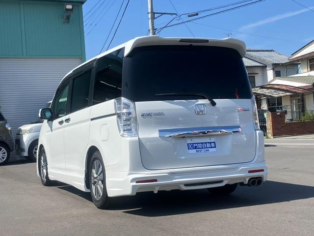 ステップワゴンスパーダ Ｚ　インターナビセレクション　無限フルエアロ　無限足回り　純正ナビ・ＴＶ　フリップダウンモニター　両側パワースライドドア　ＥＴＣ　純正１６インチアルミホイール　スマートキー　バックカメラ　タイヤ新品（7枚目）