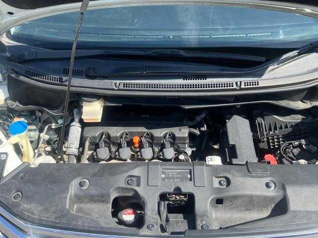 ステップワゴンスパーダ Ｚ　インターナビセレクション　無限フルエアロ　無限足回り　純正ナビ・ＴＶ　フリップダウンモニター　両側パワースライドドア　ＥＴＣ　純正１６インチアルミホイール　スマートキー　バックカメラ　タイヤ新品（27枚目）