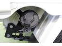 スタンダード　コーナーセンサー　ラジオ　板キー　オートライト　ドアバイザー　マニュアルエアコン　ハロゲンヘッドライト　アイドリングストップ(32枚目)