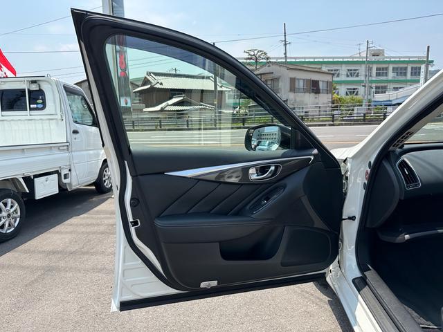 200GT-t ターボ車 コーティング済み 社外アルミ LEDヘッドランプ アイドリングストップ BluetoothAudio ETC バックカメラ 衝突安全ボディ スマートキー パワーシート 寒冷地仕様(56枚目)