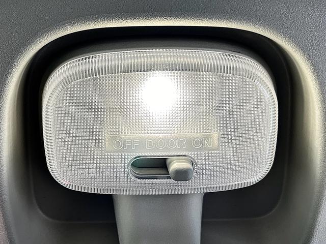 ハイゼットカーゴ デッキバンＧ　届出済未使用車　アイドリングストップ　９インチスマホ連携ディスプレイオーディオ　ＬＥＤ・パワースライドドアパック　両側電動スライドドア　バックカメラ　プッシュボタンスタート　オートライト（37枚目）