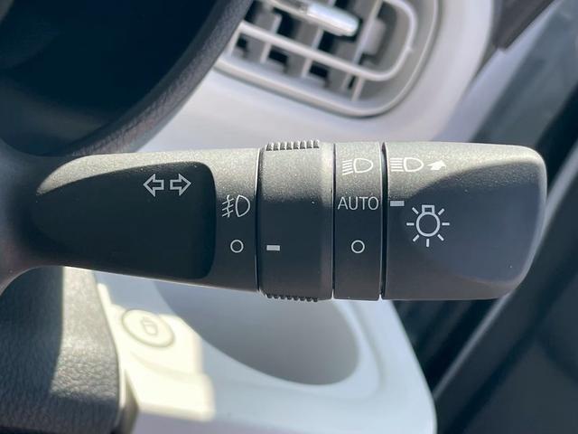 ムーヴキャンバス ストライプスＧ　届け出済未使用車　９インチディスプレイオーディオ　クリアランスソナー　レーンアシスト　バックカメラ　Ｂｌｕｅｔｏｏｔｈ接続　両側電動スライドドア　シートヒーター　オートライト　オートエアコン（29枚目）