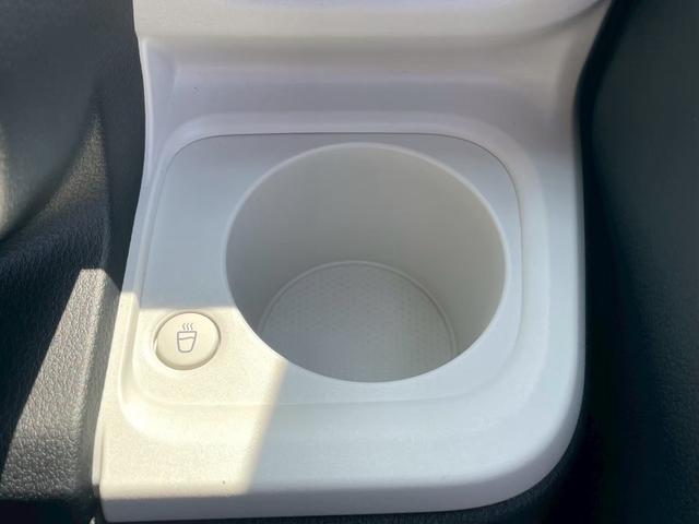 ムーヴキャンバス ストライプスＧ　届け出済未使用車　９インチディスプレイオーディオ　クリアランスソナー　レーンアシスト　バックカメラ　Ｂｌｕｅｔｏｏｔｈ接続　両側電動スライドドア　シートヒーター　オートライト　オートエアコン（39枚目）