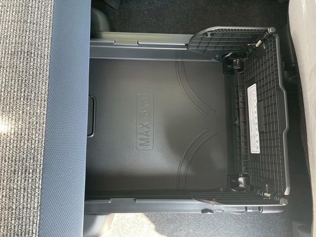 ムーヴキャンバス ストライプスＧ　届け出済未使用車　９インチディスプレイオーディオ　クリアランスソナー　レーンアシスト　バックカメラ　Ｂｌｕｅｔｏｏｔｈ接続　両側電動スライドドア　シートヒーター　オートライト　オートエアコン（53枚目）