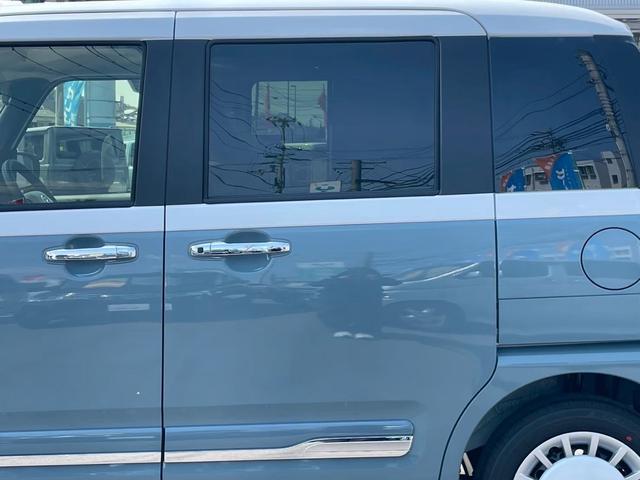 ムーヴキャンバス ストライプスＧ　届け出済未使用車　９インチディスプレイオーディオ　クリアランスソナー　レーンアシスト　バックカメラ　Ｂｌｕｅｔｏｏｔｈ接続　両側電動スライドドア　シートヒーター　オートライト　オートエアコン（65枚目）