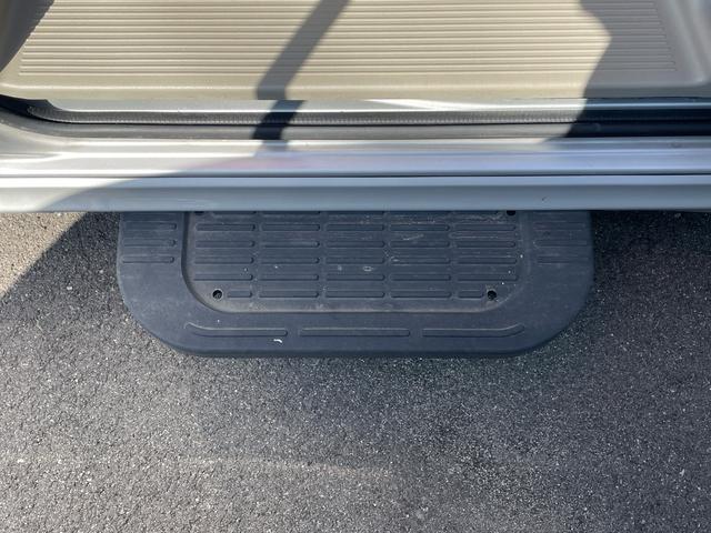 エブリイワゴン ＰＺターボスペシャル　禁煙車　両側電動スライドドア　バックカメラ　ＥＴＣ　Ｂｌｕｅｔｏｏｔｈ接続　　ナビ　ＣＤ・ＤＶＤ　　ドライブレコーダー　　キーレスエントリー　衝突被害軽減システム　衝突安全ボディ　盗難防止システム（36枚目）