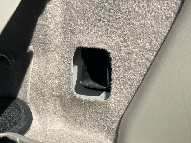 エブリイワゴン ＰＺターボスペシャル　禁煙車　両側電動スライドドア　バックカメラ　ＥＴＣ　Ｂｌｕｅｔｏｏｔｈ接続　　ナビ　ＣＤ・ＤＶＤ　　ドライブレコーダー　　キーレスエントリー　衝突被害軽減システム　衝突安全ボディ　盗難防止システム（37枚目）