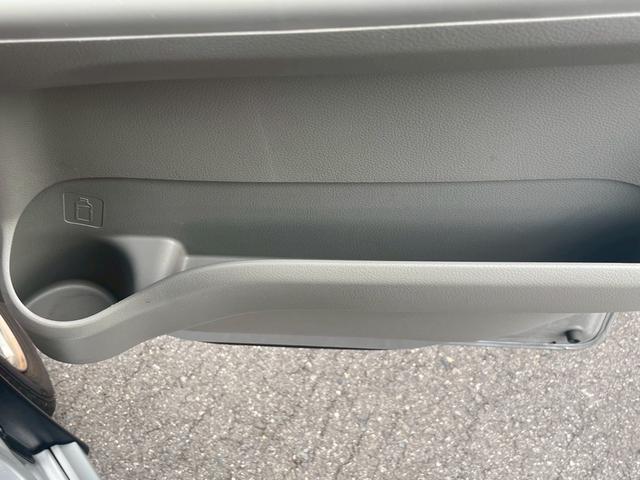 エブリイワゴン ＰＺターボスペシャル　禁煙車　両側電動スライドドア　バックカメラ　ＥＴＣ　Ｂｌｕｅｔｏｏｔｈ接続　　ナビ　ＣＤ・ＤＶＤ　　ドライブレコーダー　　キーレスエントリー　衝突被害軽減システム　衝突安全ボディ　盗難防止システム（41枚目）