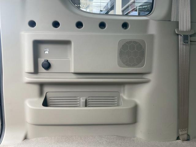 エブリイワゴン ＰＺターボスペシャル　禁煙車　両側電動スライドドア　バックカメラ　ＥＴＣ　Ｂｌｕｅｔｏｏｔｈ接続　　ナビ　ＣＤ・ＤＶＤ　　ドライブレコーダー　　キーレスエントリー　衝突被害軽減システム　衝突安全ボディ　盗難防止システム（61枚目）