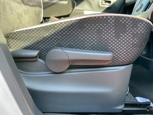 ハスラー J デュアルカメラブレーキサポート 衝突被害軽減システム シートヒーター ワンセグナビ オートライト オートエアコン CD再生 フルフラット ベンチシート スマートキー 禁煙車 アイドリングストップ(41枚目)