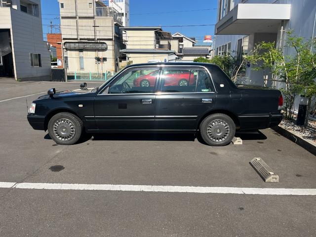 クラウン スーパーデラックス　ＬＰＧタクシー（9枚目）