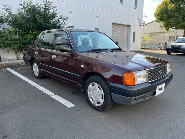 コンフォート DX LPGタクシー 5速MT(4枚目)