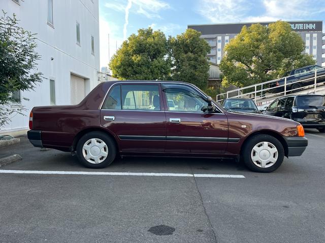 コンフォート DX LPGタクシー 5速MT(5枚目)